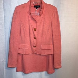 St. John Two-Piece Skirt Suit in Salmon Color. Size 10.
